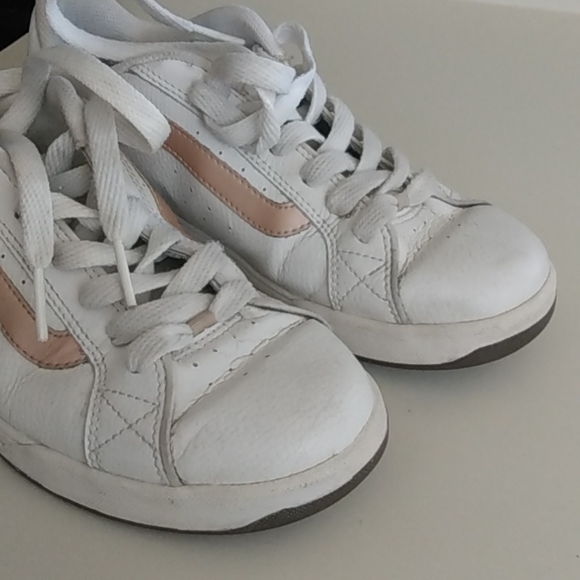 COPY - Vintage VANS Shoes. White Leather Gold Vans Logo. Giulietta Style. Women… - Picture 8 of 12